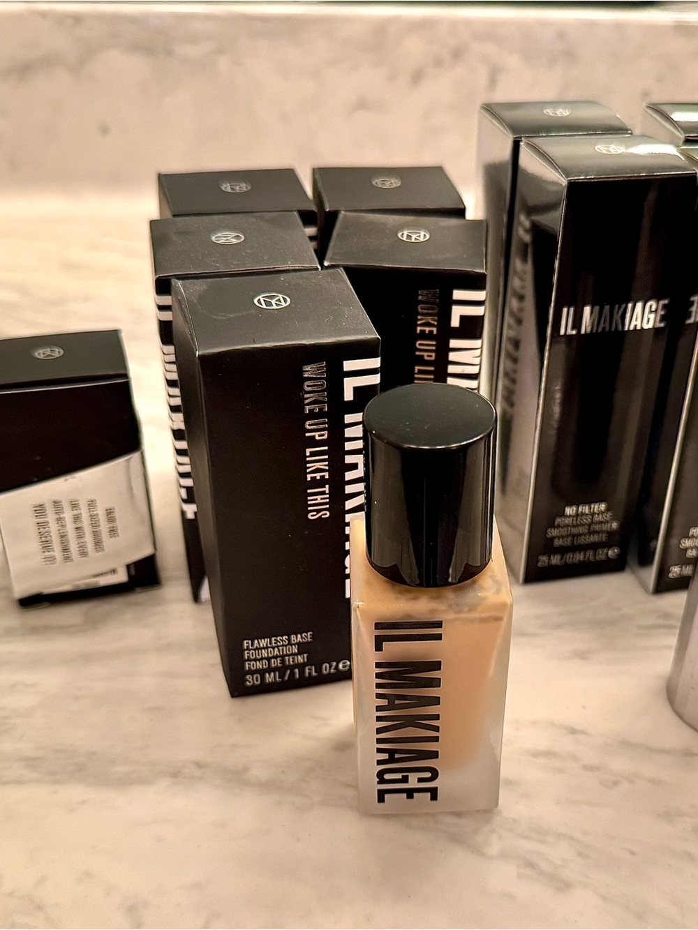 IL MAKIAGE Flawless Base Foundation - Warm Beige Tone
